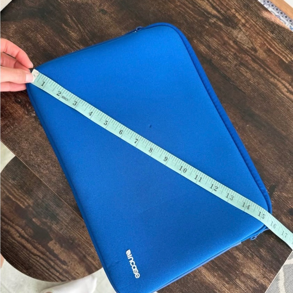 Incase Royal Blue Neoprene Tablet Sleeve